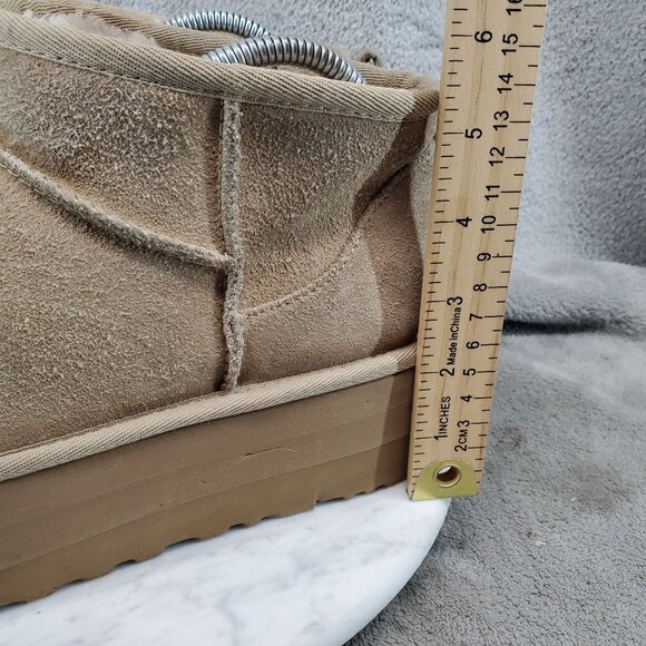 Ugg Shoes Womens Size 8 Tan Suede Ultra Mini Platform Shearling Boots *Read* - Picture 2 of 13
